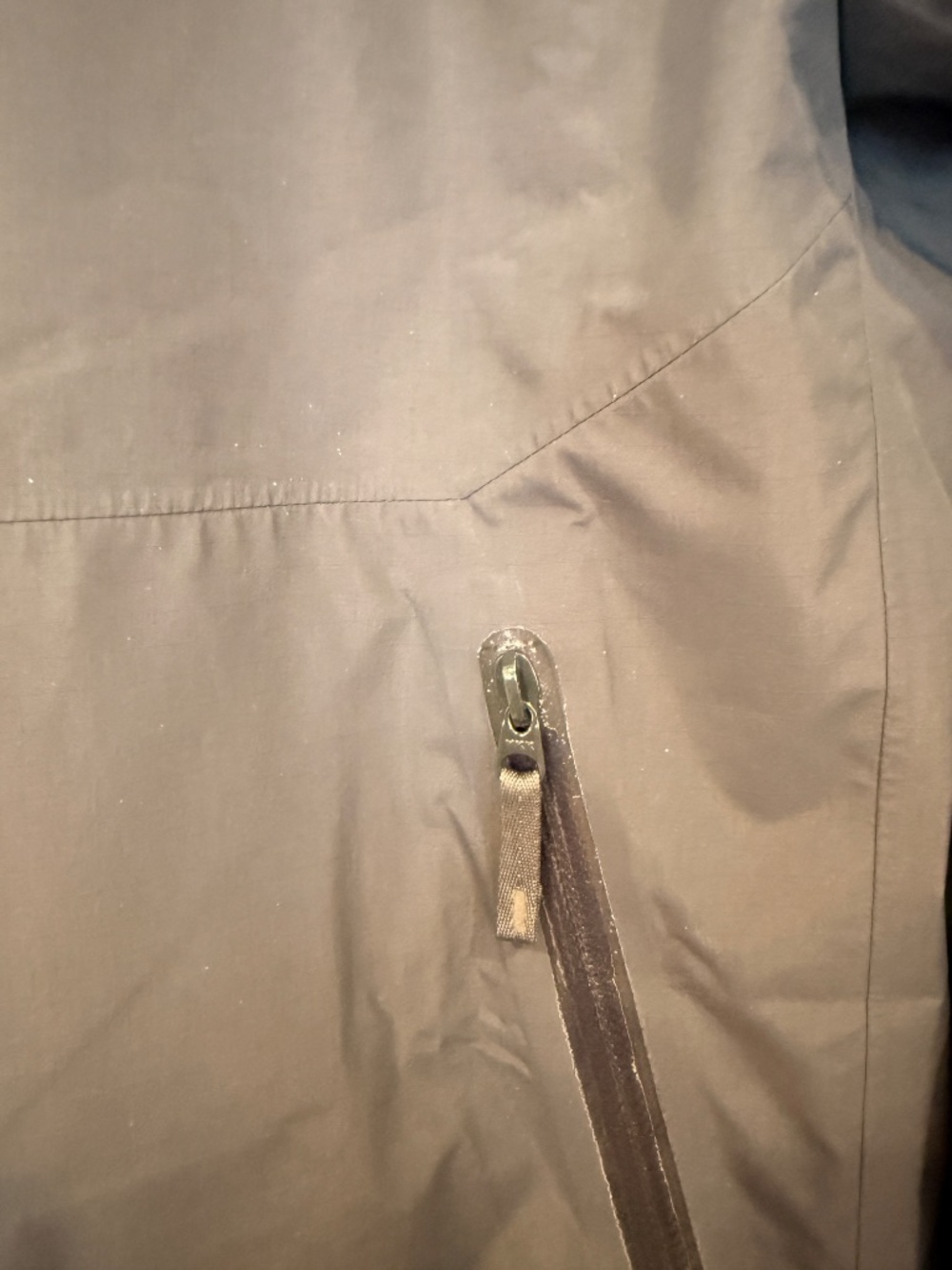 Arcteryx Jacket (Rain coat - waterproof) Men's Medium, Navy - Picture 3 of 6